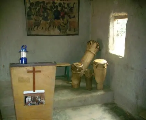 Eglise locale dogosse de Bawe